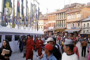 pilgrims circumambulating Bodha Nath stupa, © D. K. Bingham
